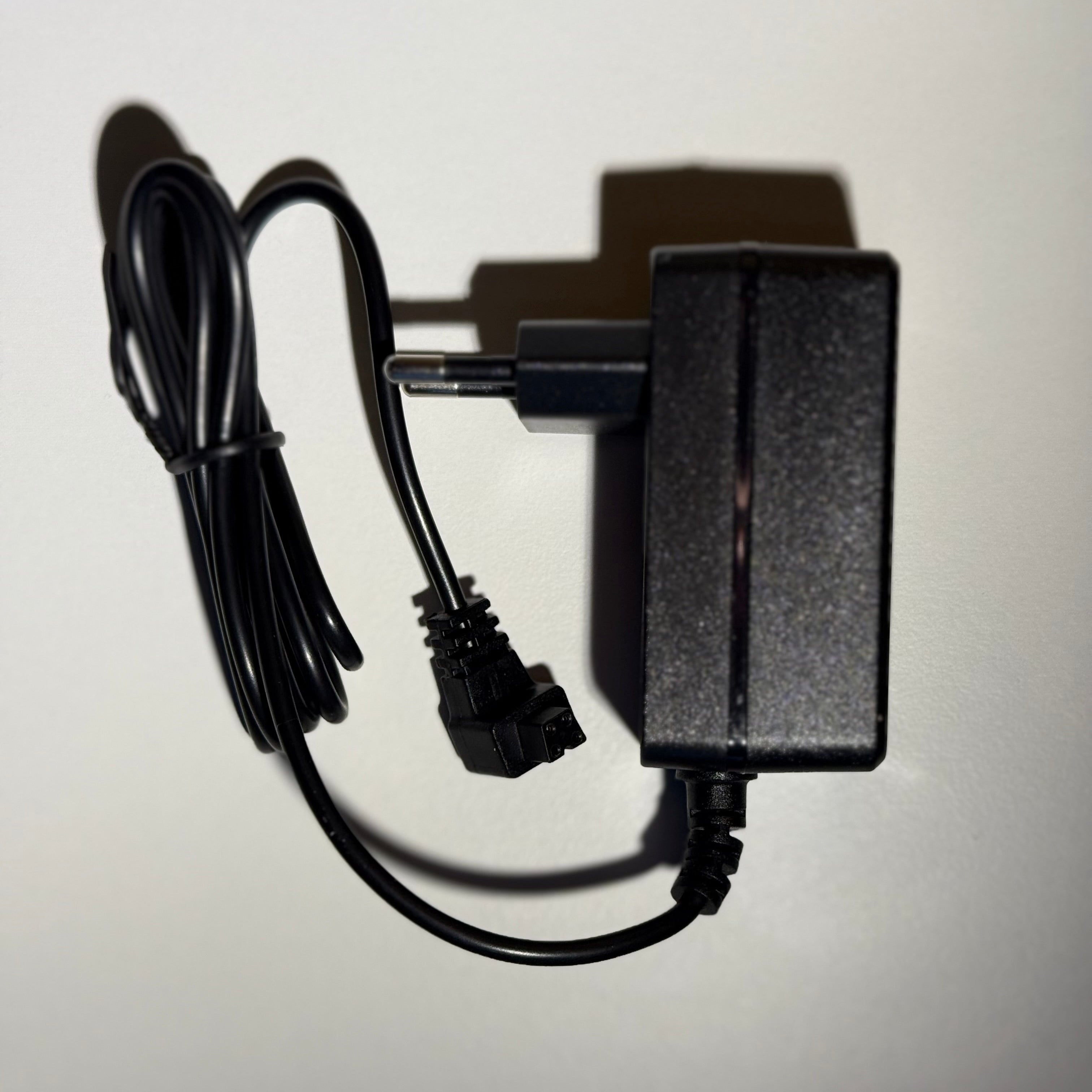 Projektor kinowy - przenośne kino domowe