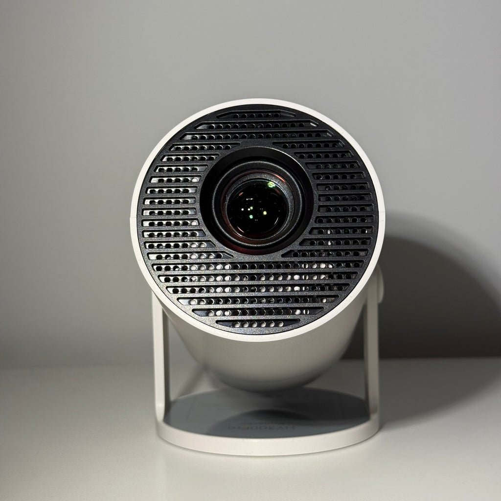 Projektor kinowy - przenośne kino domowe