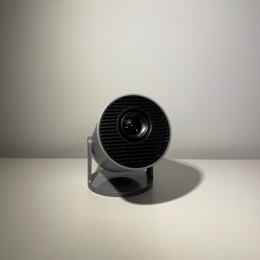 Projektor kinowy - przenośne kino domowe